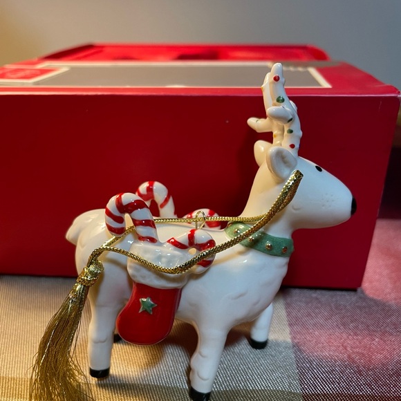Lenox Festive Friends Reindeer Christmas Porcelain Ornament - Picture 4 of 7